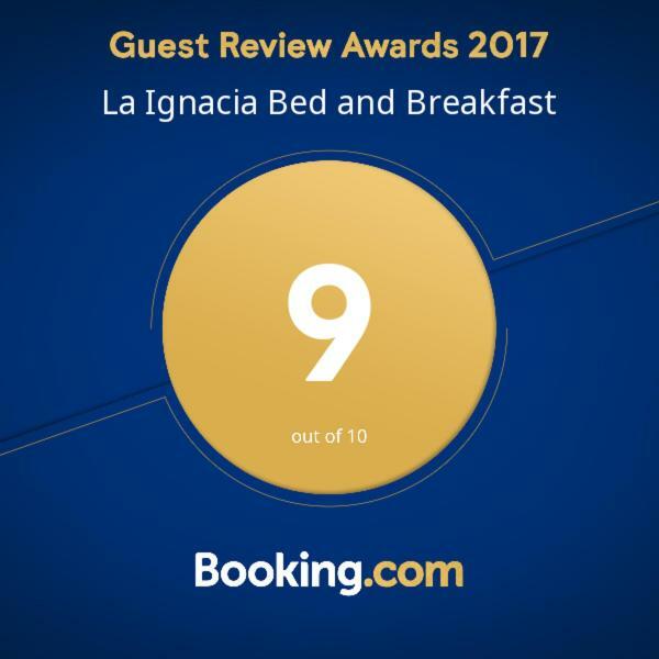 بيلار La Ignacia Bed And Breakfast المظهر الخارجي الصورة